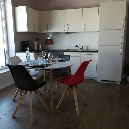 Oleander Hof Lägenhetshotell Hochstadt (Sudliche Weinstrasse)