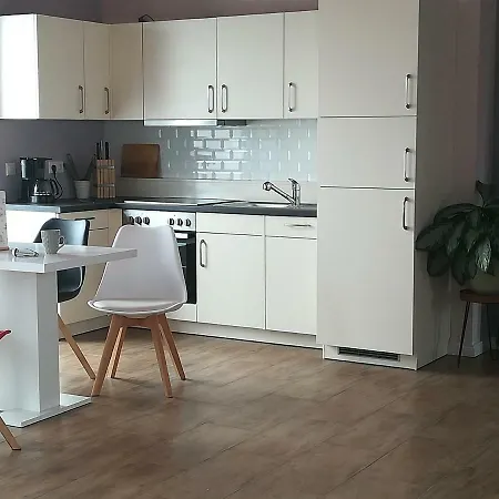 Oleander Hof Lägenhetshotell Hochstadt (Sudliche Weinstrasse)