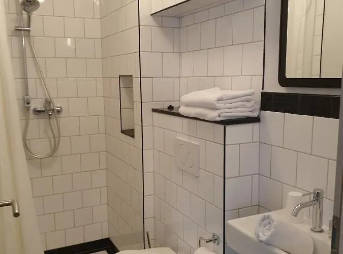 Oleander Hof Hochstadt (Sudliche Weinstrasse)